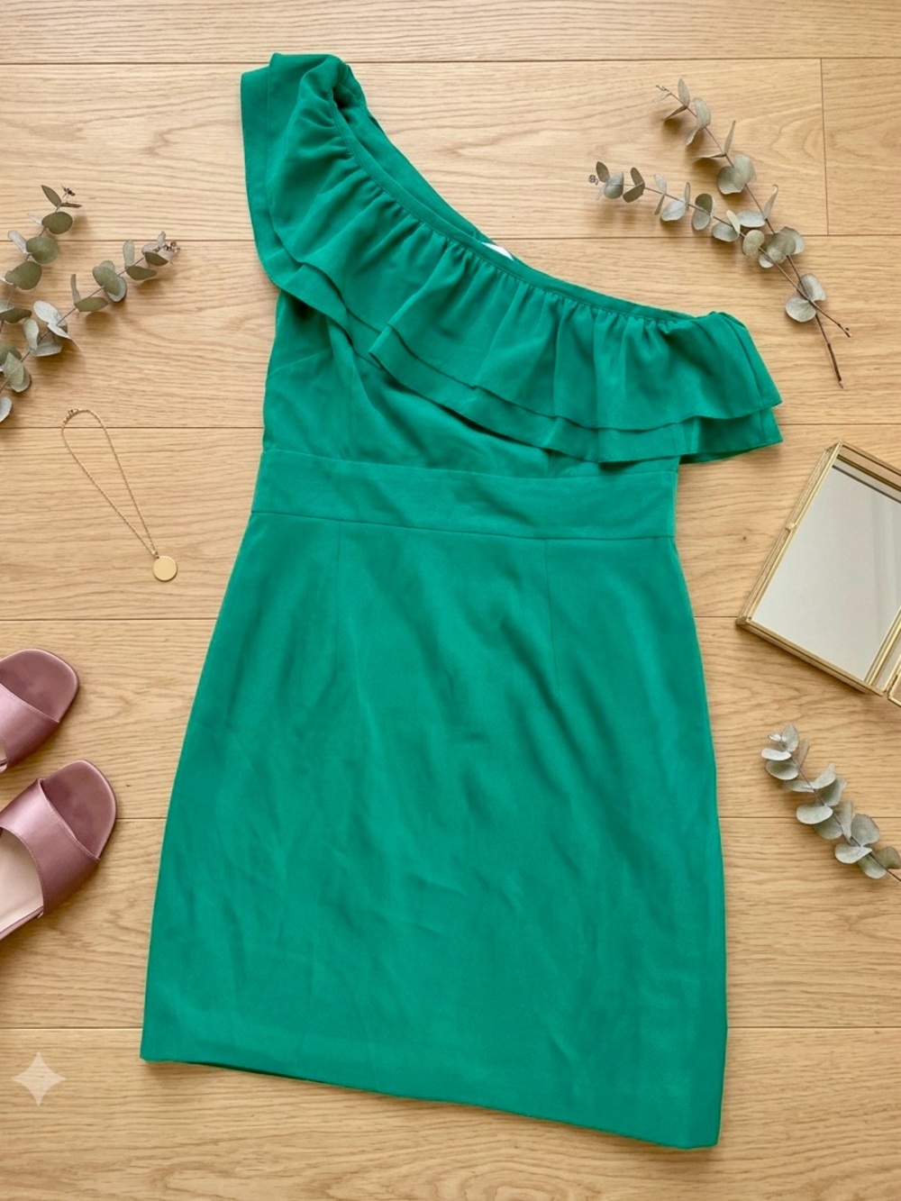 Green One-Shoulder Ruffle Mini Dress